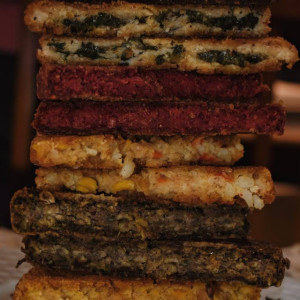 Hamburguesas De Arroz, Choclo, Zanahoria, Zucchini, Verdeo Y MorrÓn X 4 Unidades